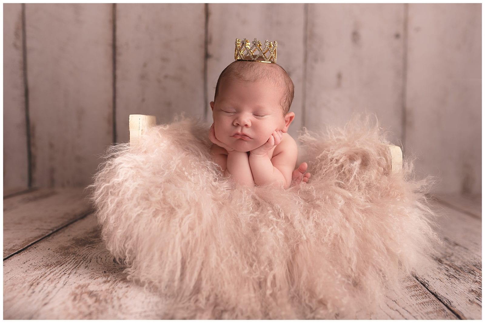 A princess newborn session by Hello Photography