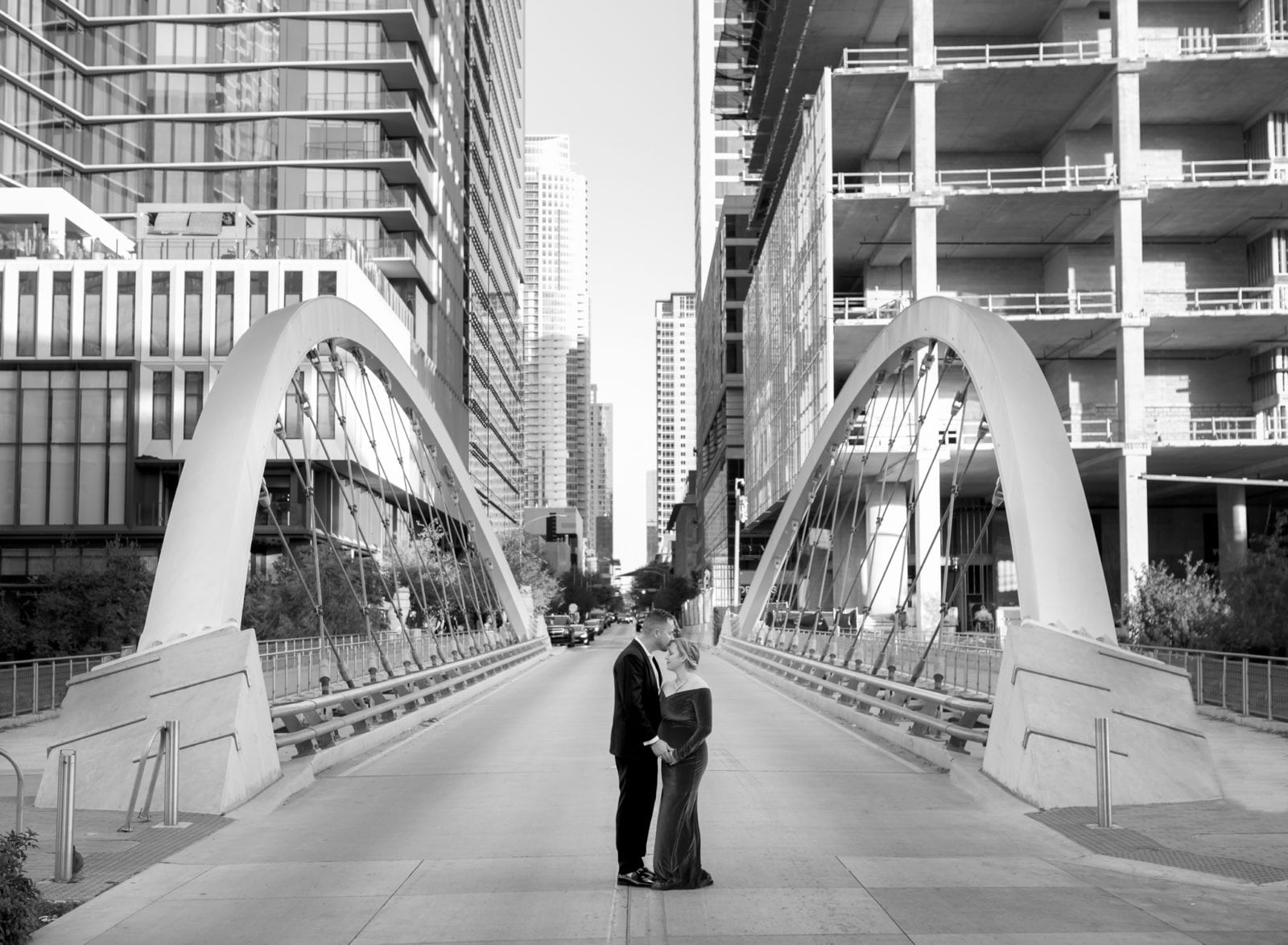 Maternity photos at the Butterfly Bridge