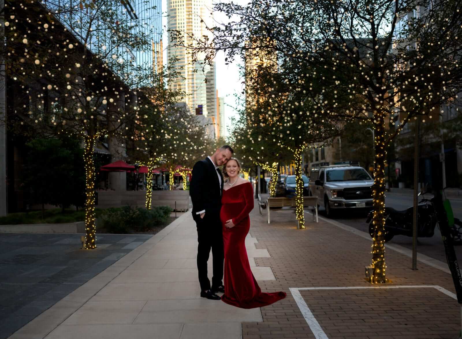 Holiday themed maternity session in Austin